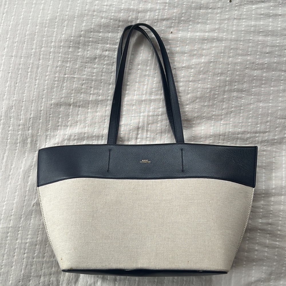 A.P.C. Tote - excellent condition/ no sign of wear